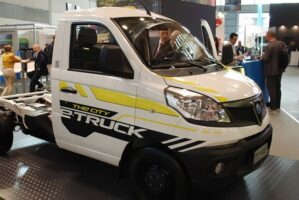 Piaggio presenta il veicolo commerciale elettrico Porter Npe