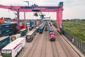 Treno intermodale tra Milano e il porto di Moerdijk