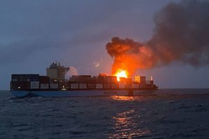 Incendio sulla portacontainer Maersk Frankfurt a largo dell’India